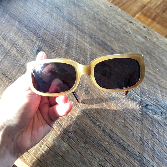 Vintage YSL Yves Saint Laurent square Women’s Sunglasses- tortoise shell & gold - Picture 5 of 6